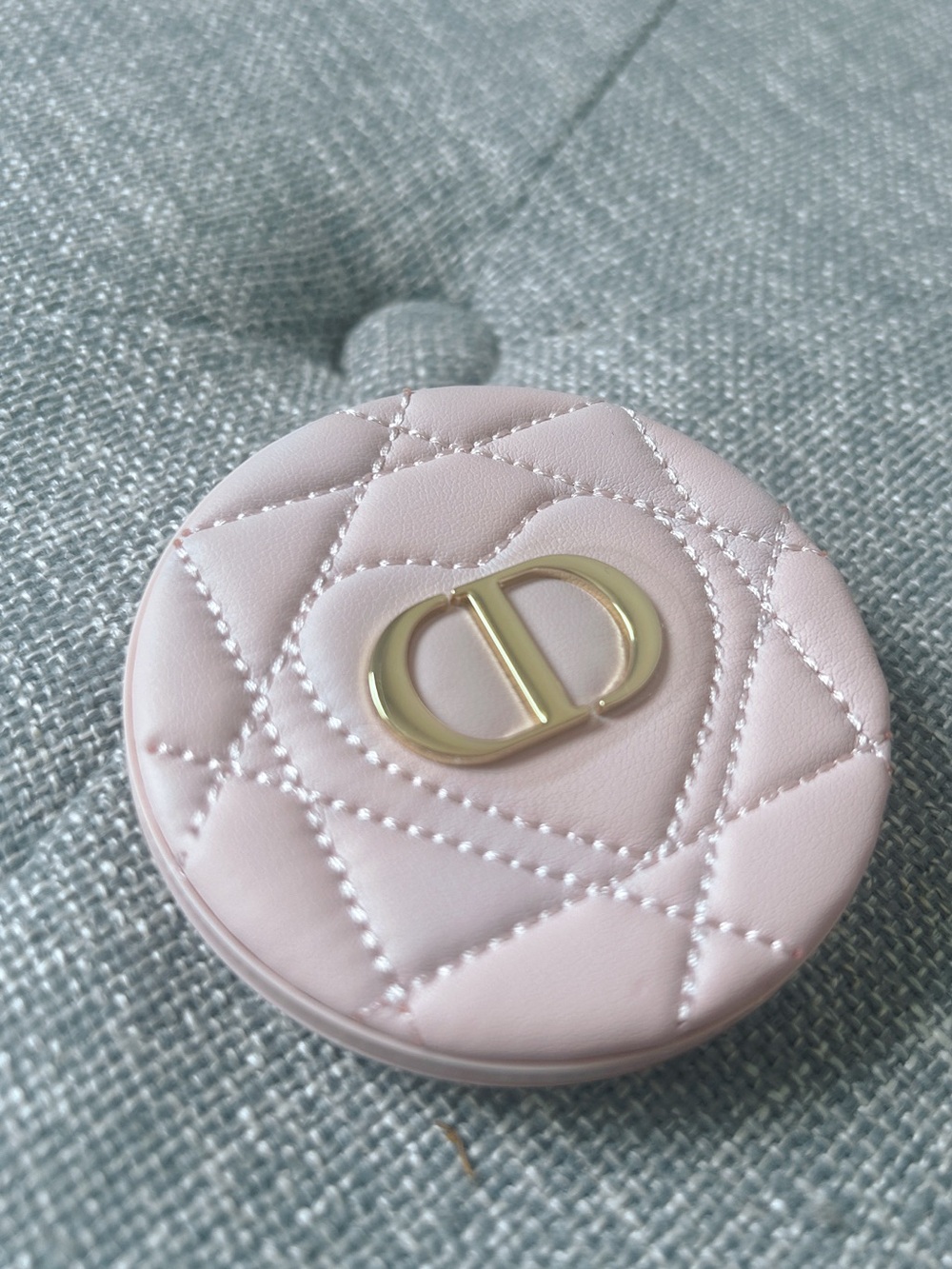 Dior Pink Quilted Compact Mirror with Gold CD Emblem - Picture 2 of 6